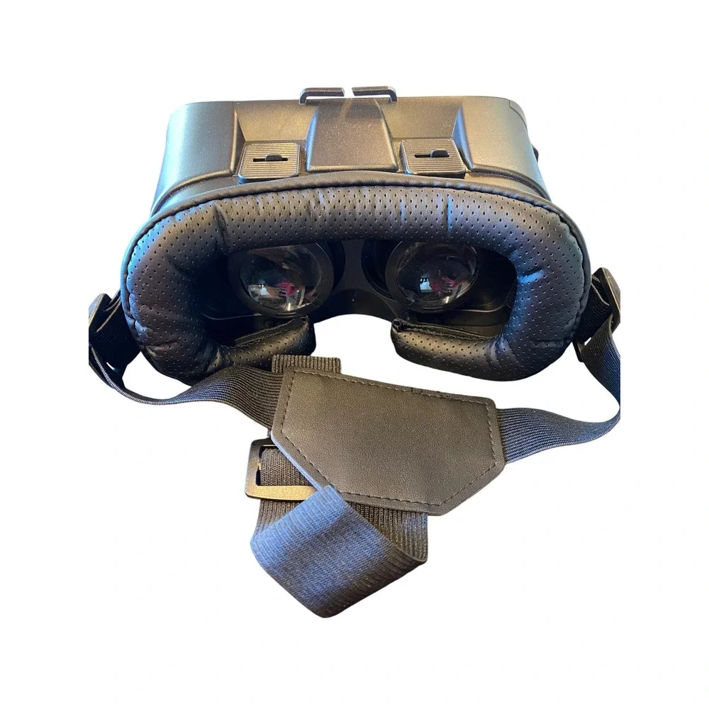 Aeroski Power Pro VR Headset Goggles White Black Virtual Reality Never Used‎